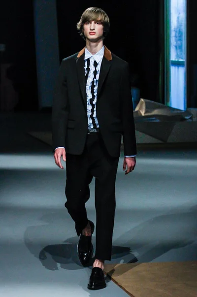Look 42